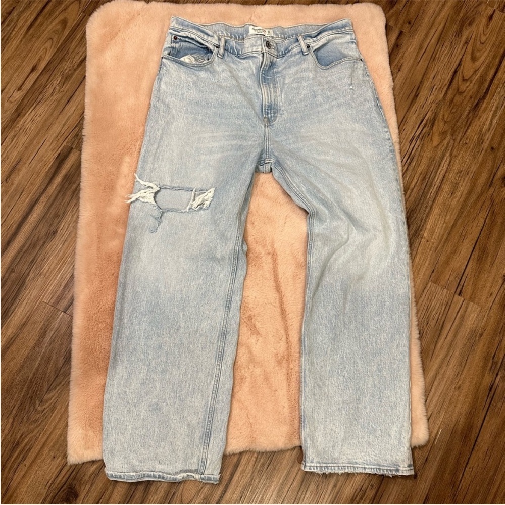 Abercrombie The 90s Relaxed Jean